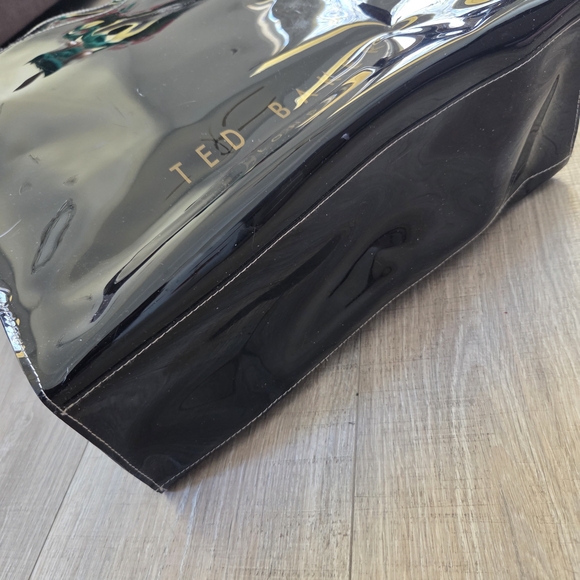 Ted Baker Black Patent Tote with Ivory Bow - Picture 5 of 9